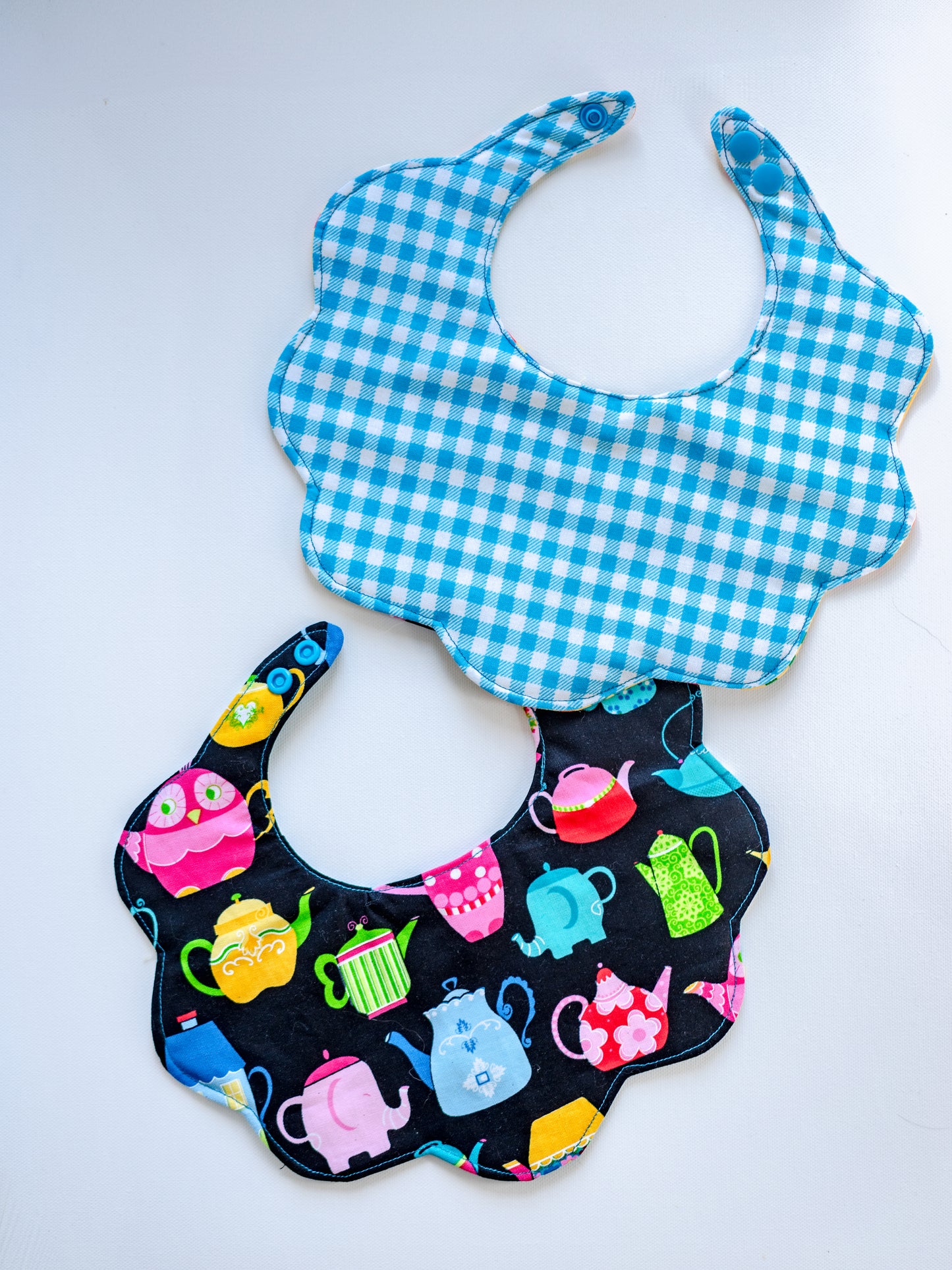 Scallop Edge Baby Bib