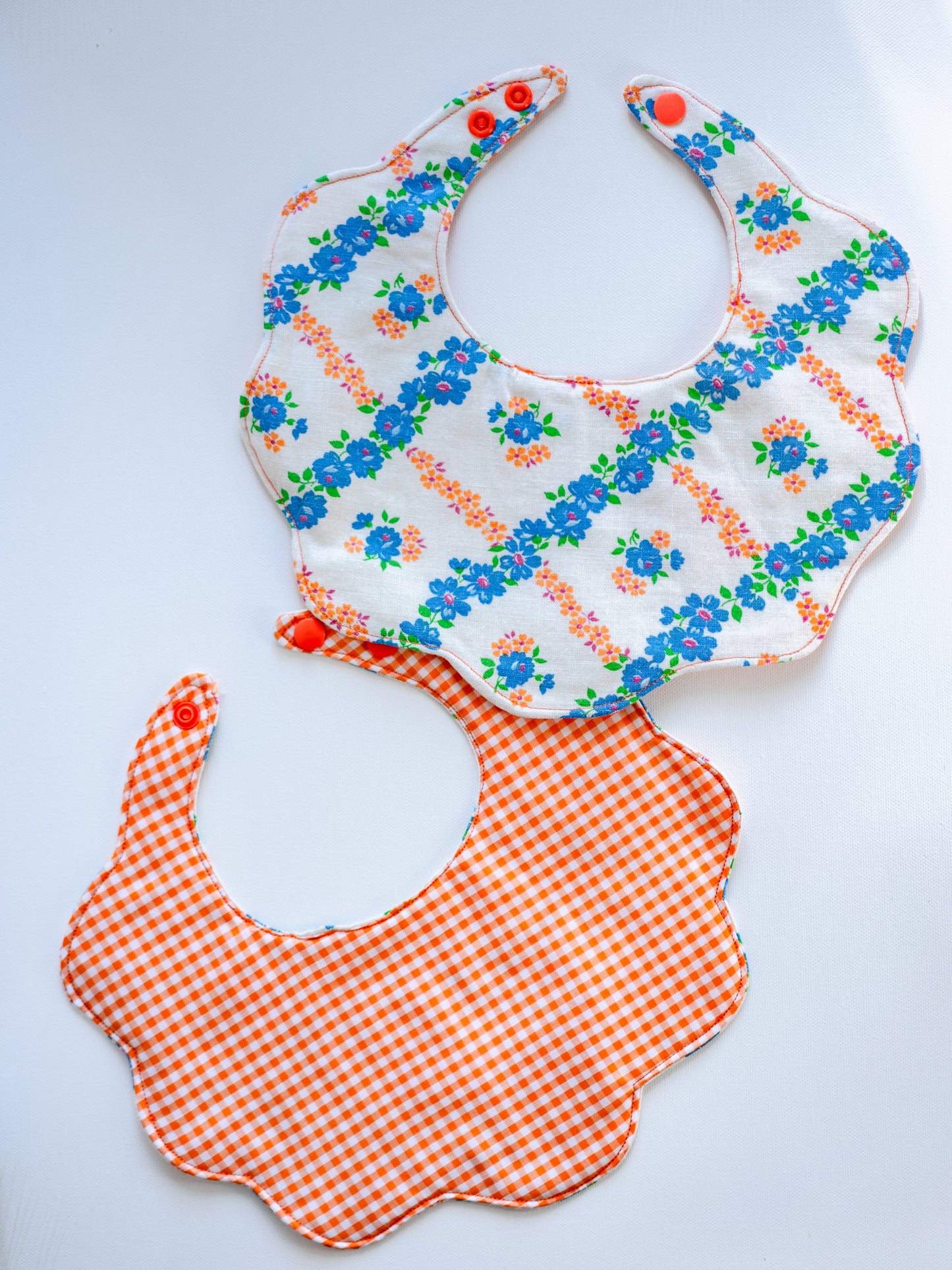 Scallop Edge Baby Bib