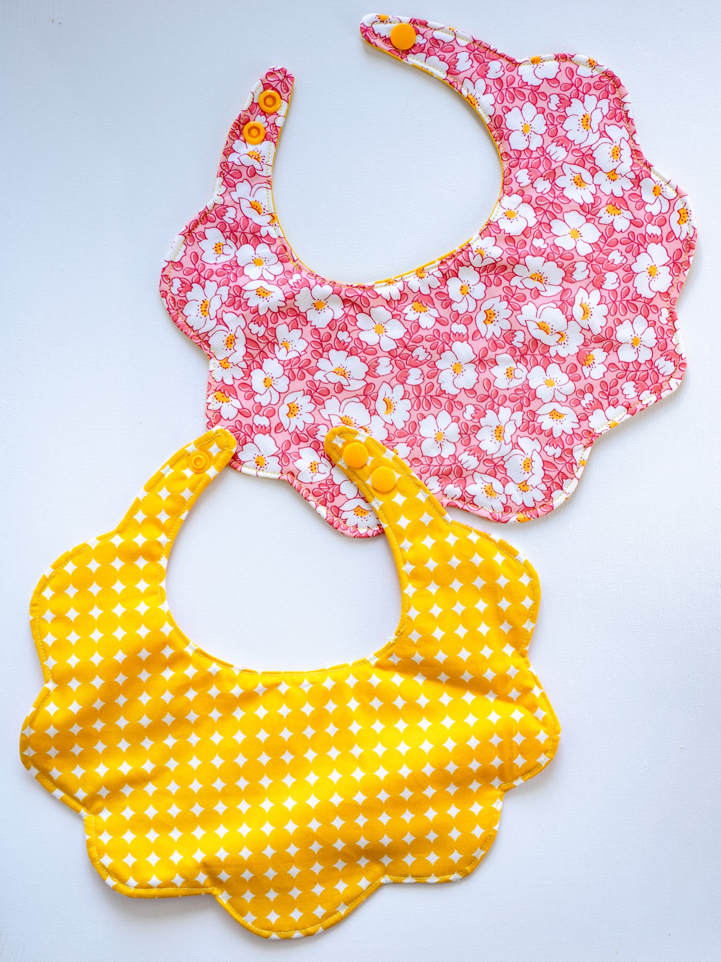 Scallop Edge Baby Bib